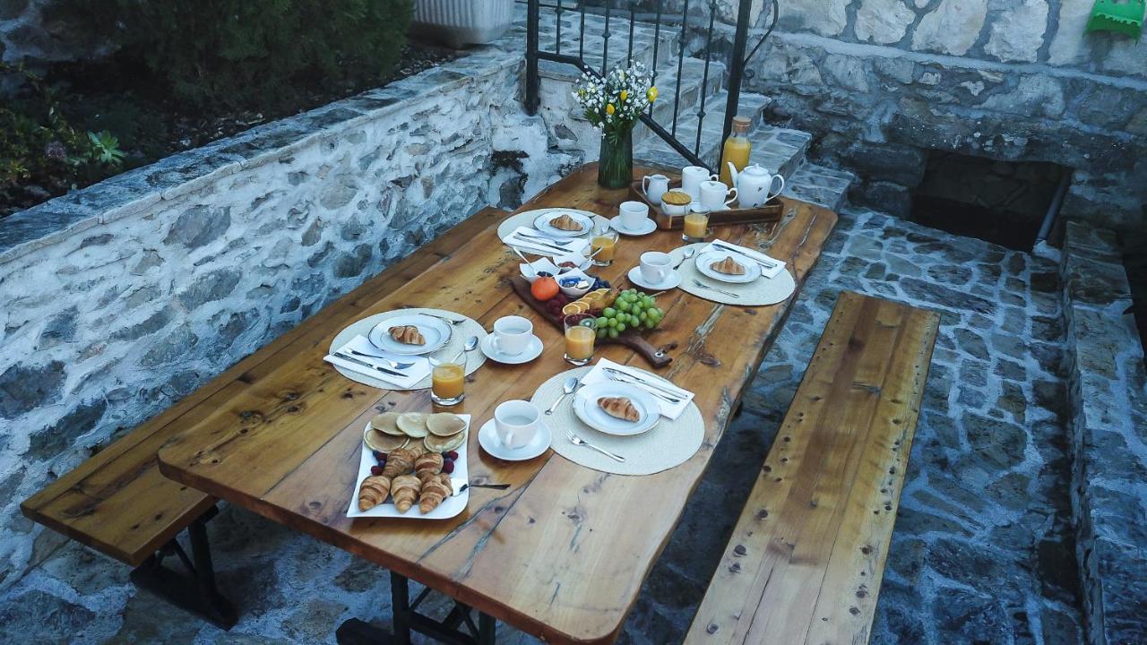 Holiday Home Moliva Donje Sitno Bagian luar foto